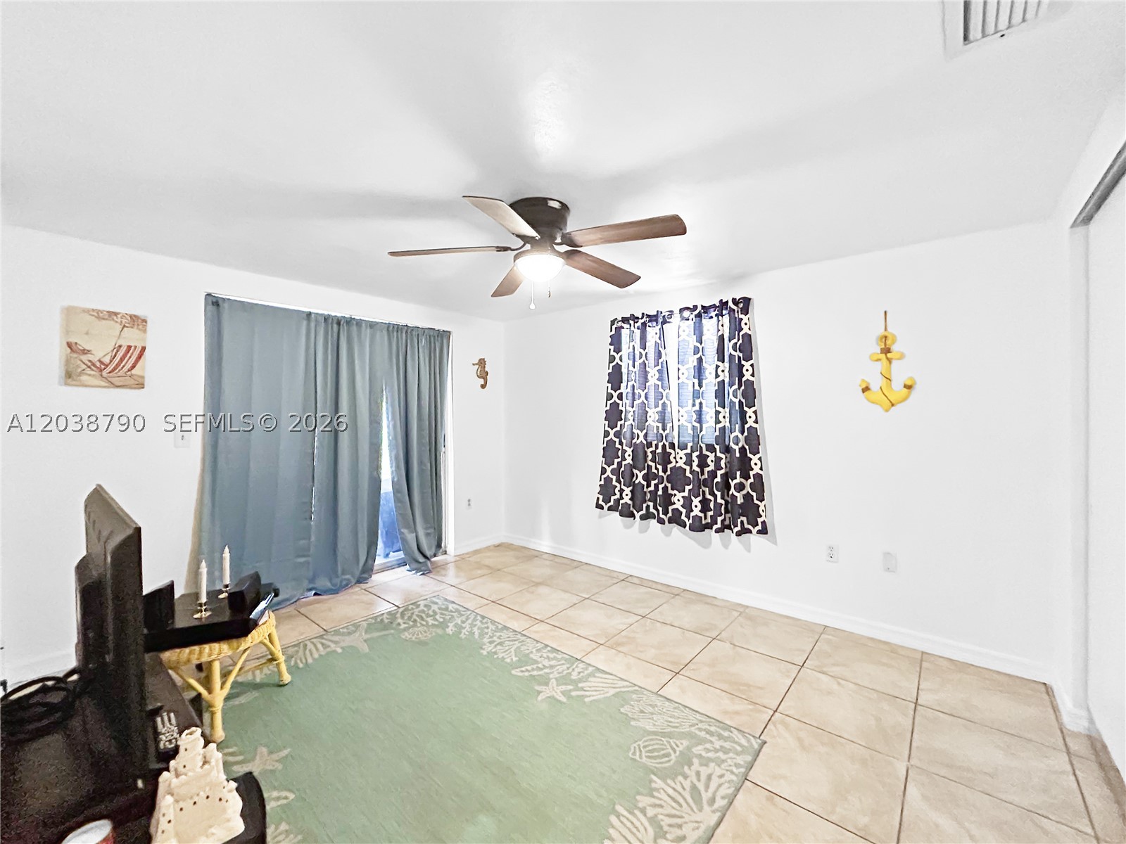 EMBASSY HILLS - Residential