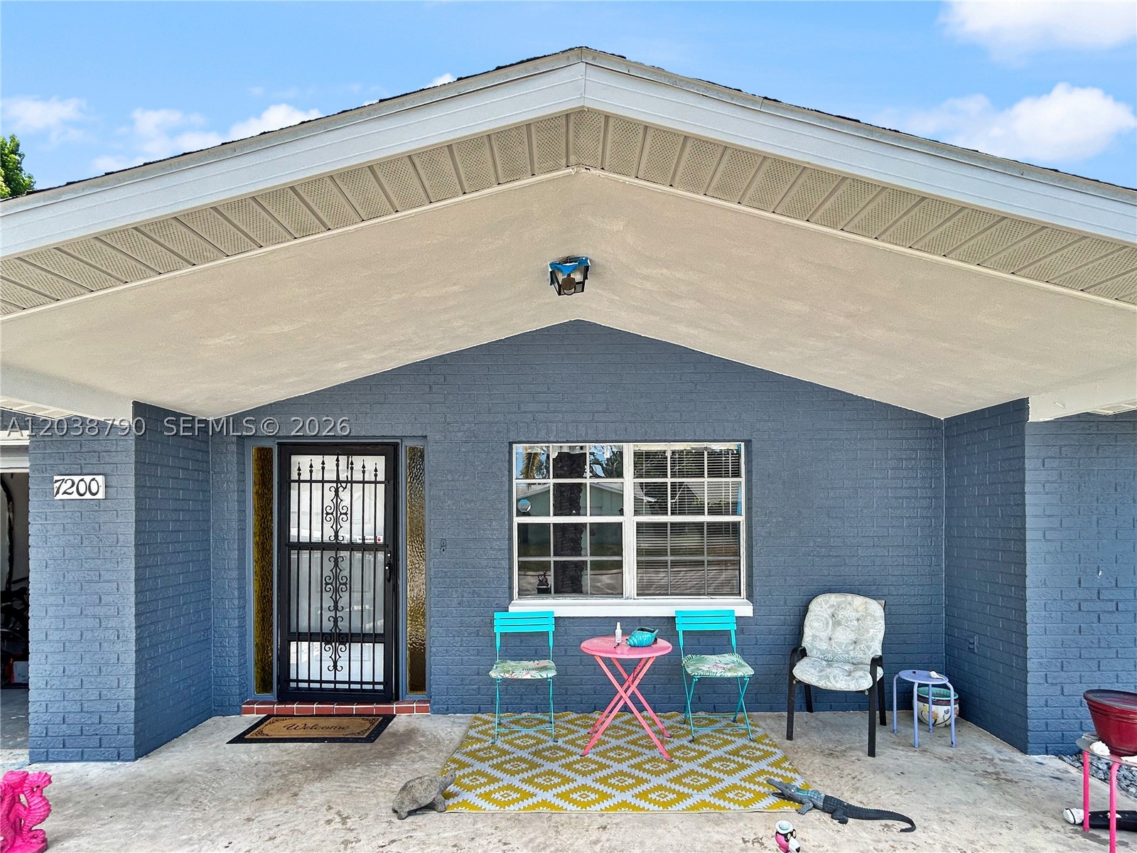 EMBASSY HILLS - Residential
