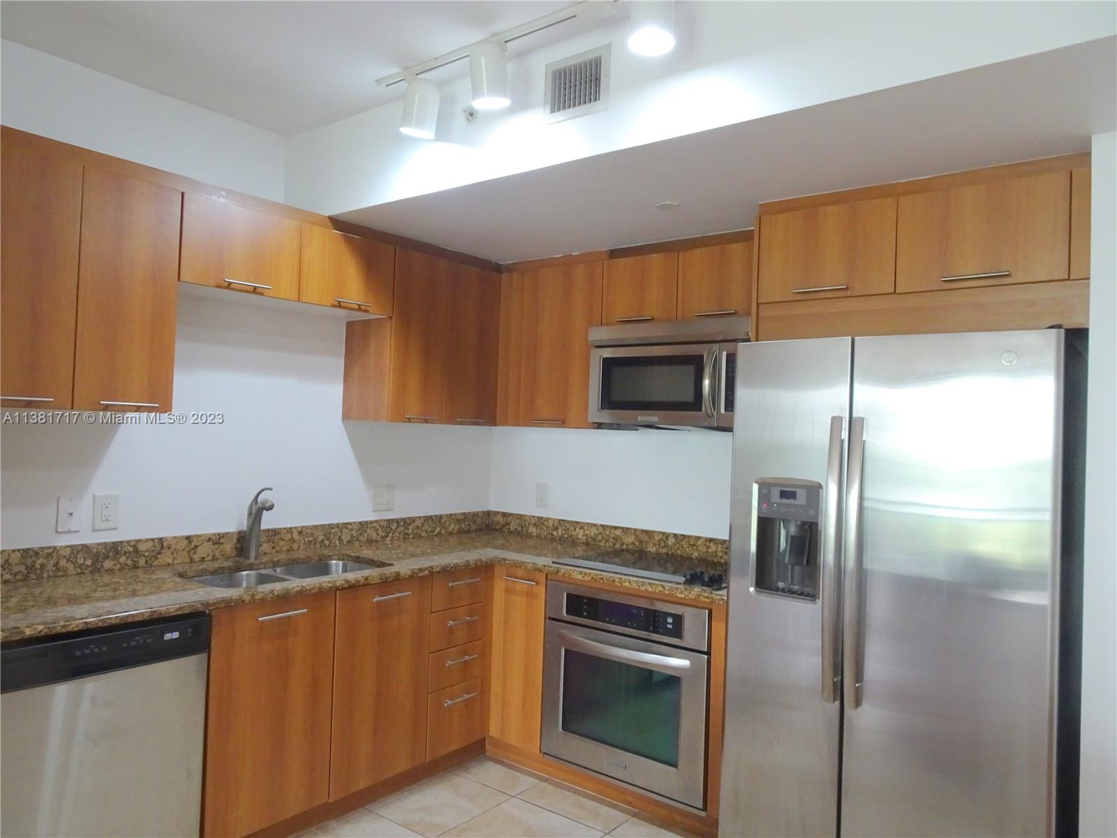 VERANDA CONDOMINIUM - Residential Lease
