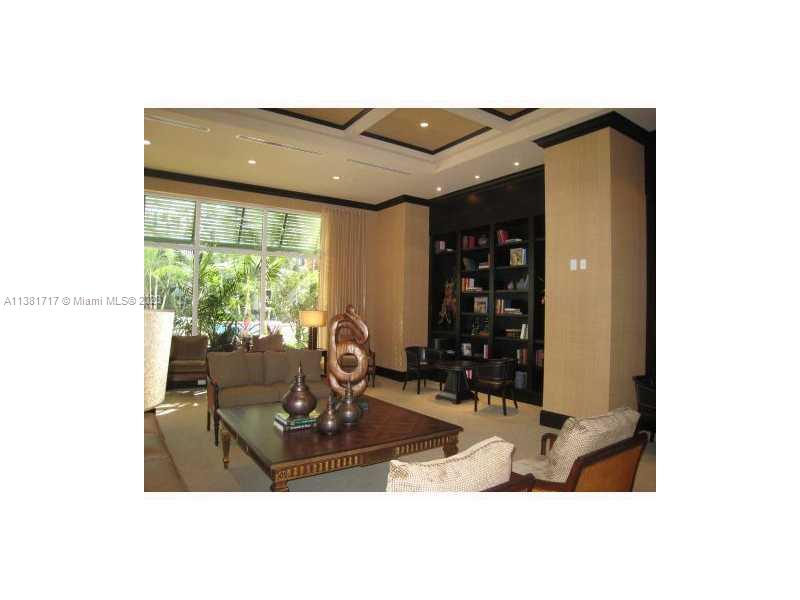 VERANDA CONDOMINIUM - Residential Lease