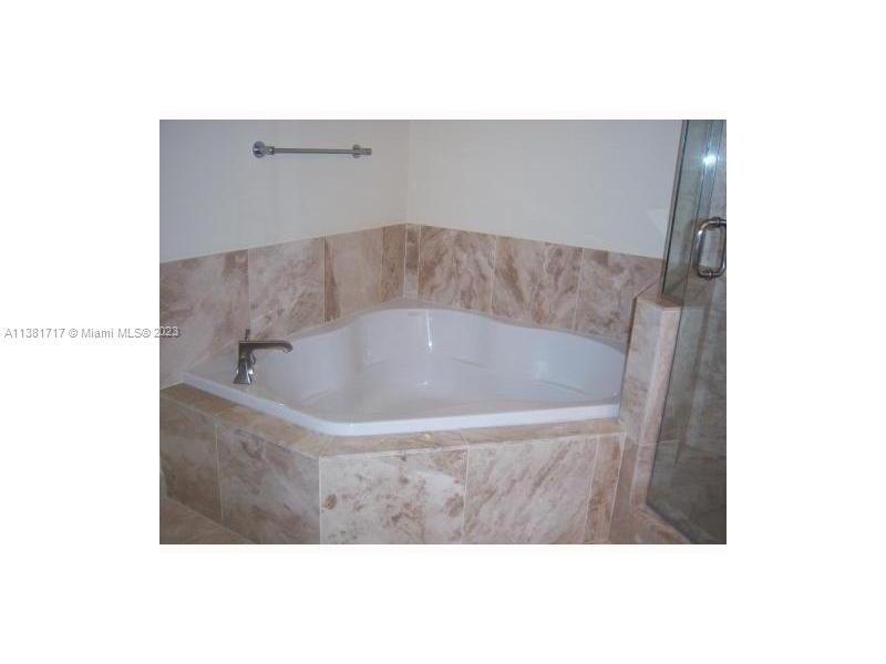 VERANDA CONDOMINIUM - Residential Lease
