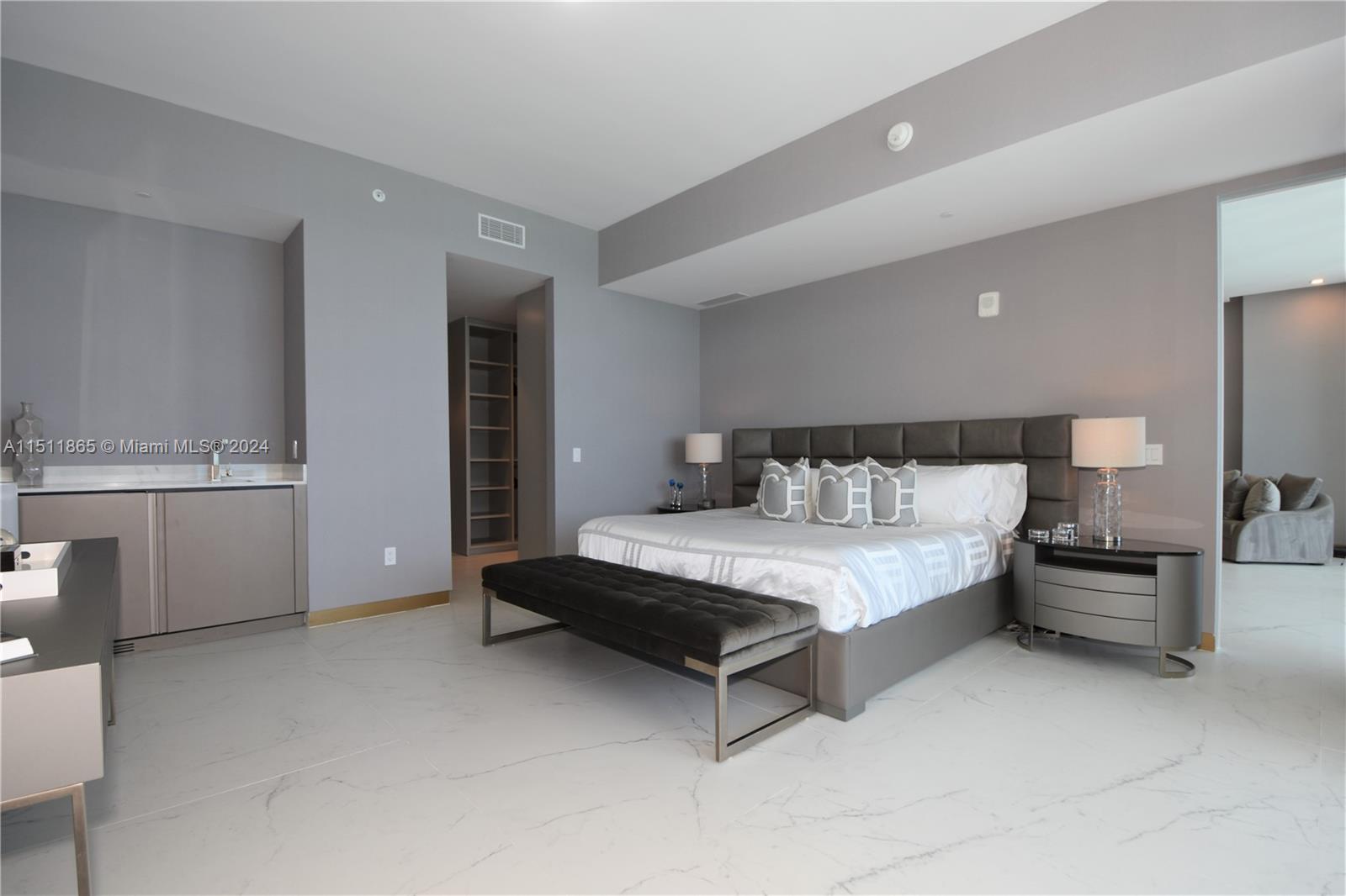 18975 COLLINS CONDO - Residential