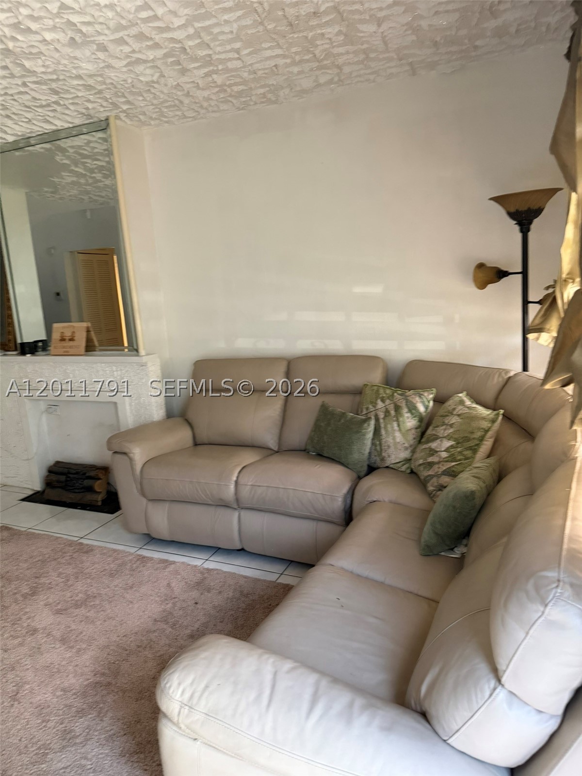 CRESTWOOD - Residential