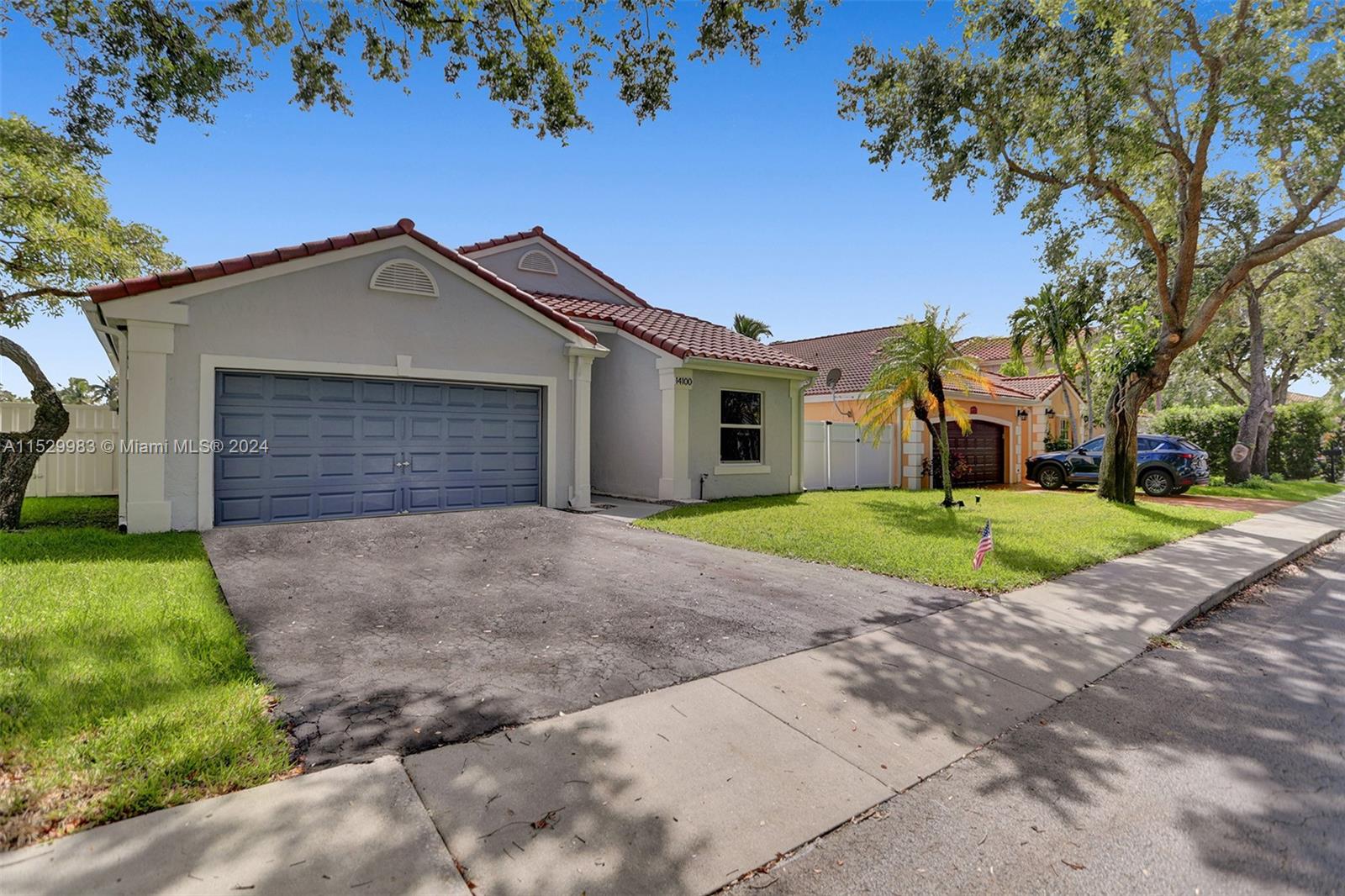 Beautiful remolded furnished 3/2 lake home that features a fully-enclosed patio with AC, impact windows, new AC, and updated roof. House is on the wide part of the lake and has the deep long view of it. Oversized lot with plenty of room for a pool. Quick and easy access to highways, shops, restaurants, and schools.  Home is in the great community of Shenandoah with miles of walking trails and parks.