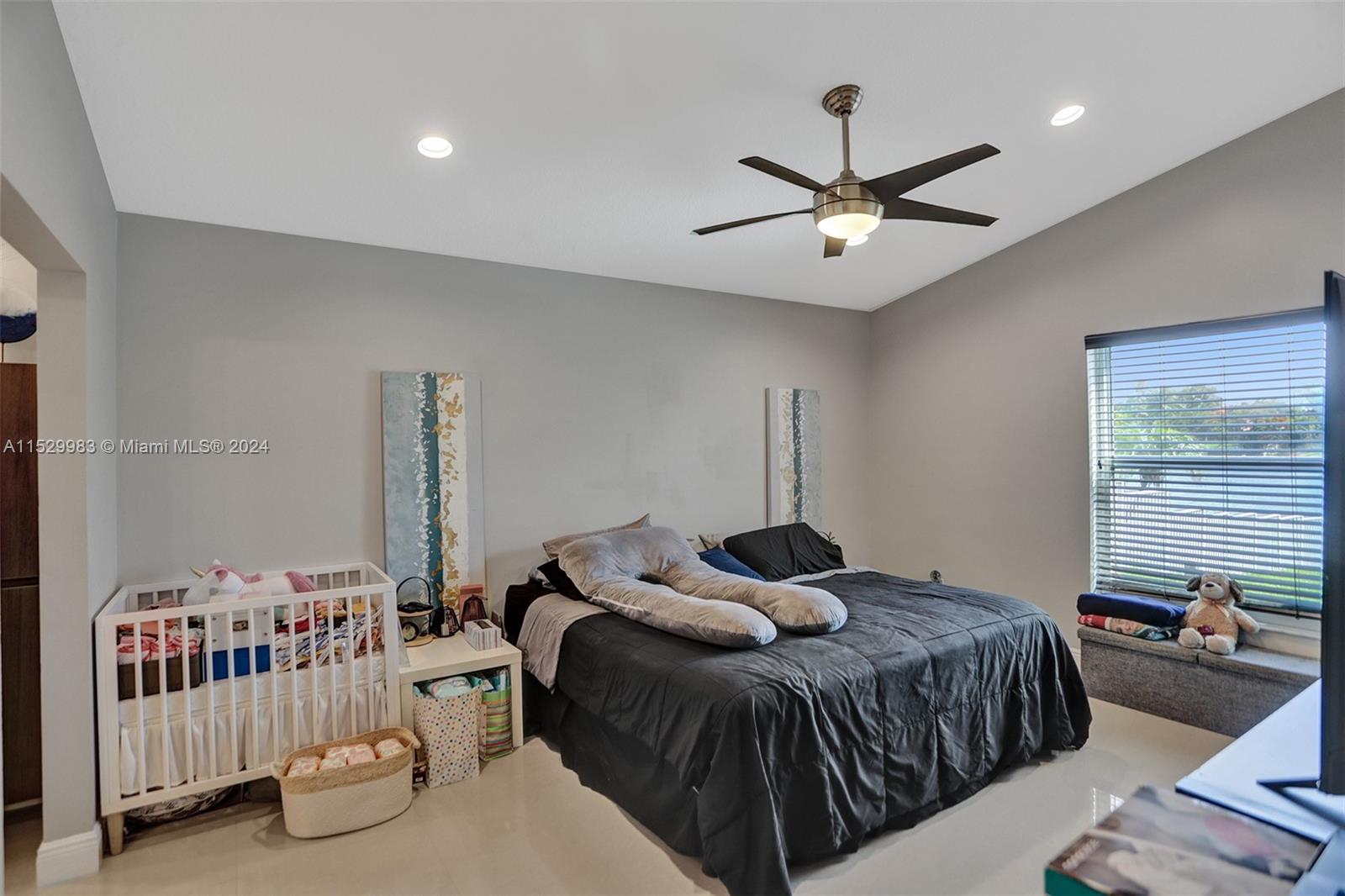 REPLAT OF PORTION - Residential Lease