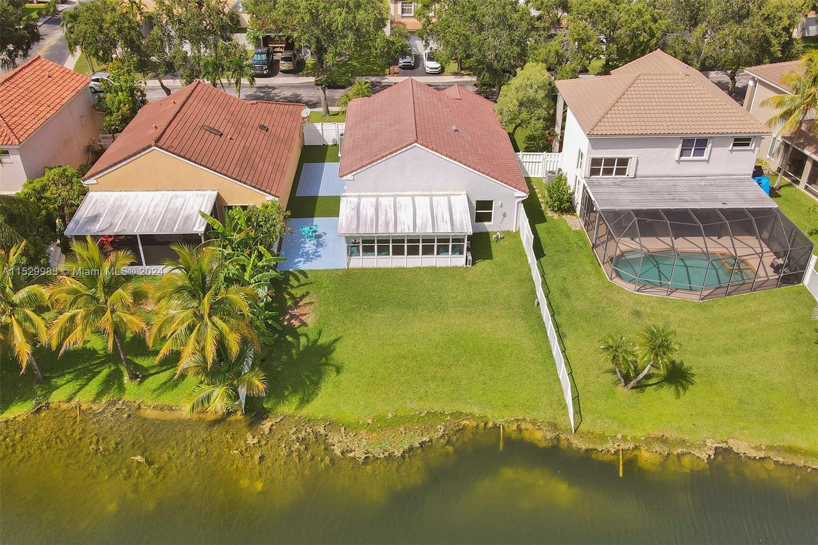 REPLAT OF PORTION - Residential Lease