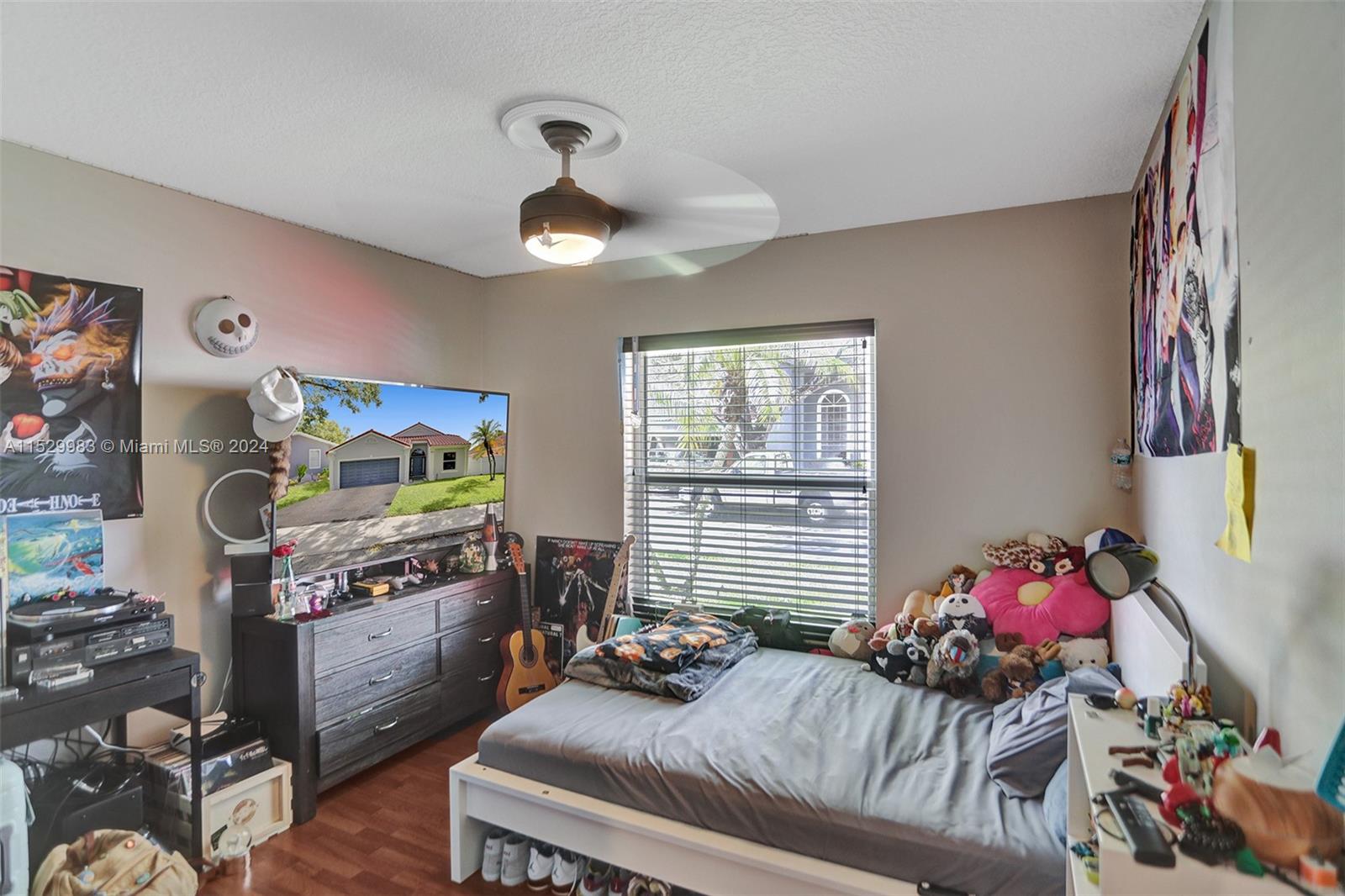 REPLAT OF PORTION - Residential Lease
