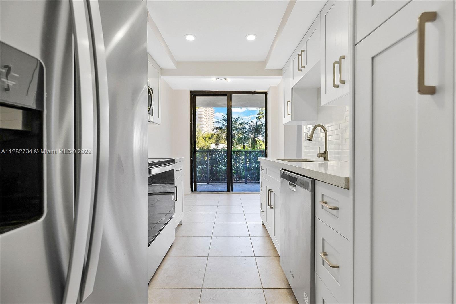 WINSTON TOWERS 700 CONDO - Residential Lease