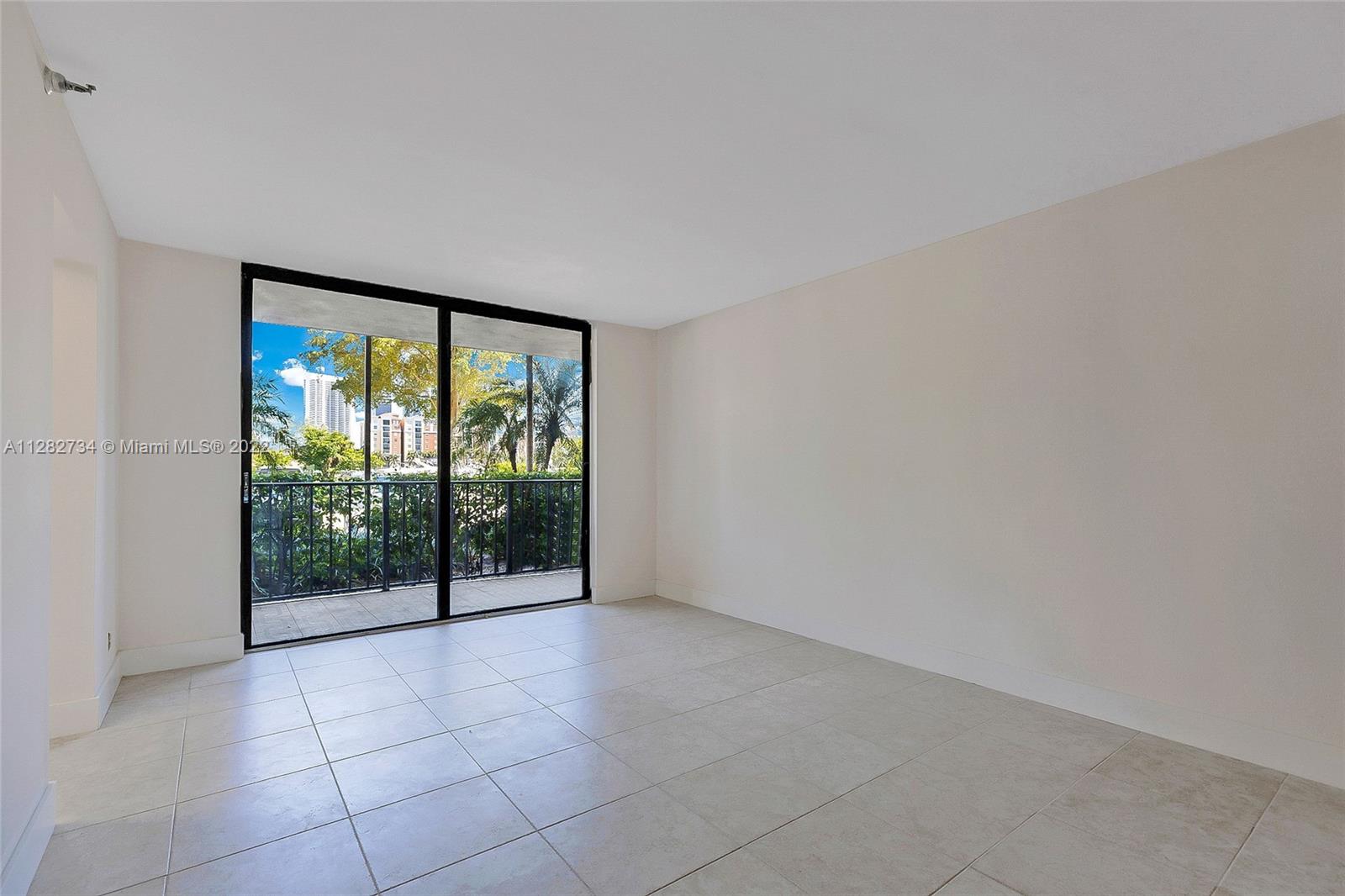 WINSTON TOWERS 700 CONDO - Residential Lease