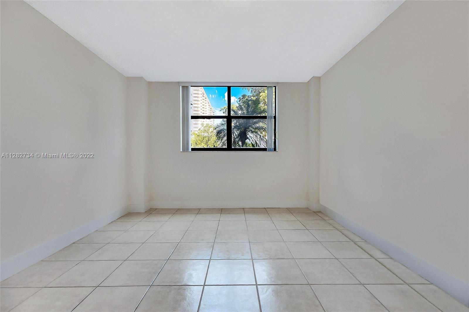 WINSTON TOWERS 700 CONDO - Residential Lease