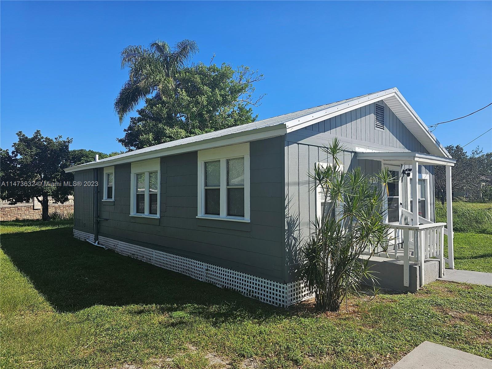 FEE & MAY'S RESUBDIVISION - Residential Lease