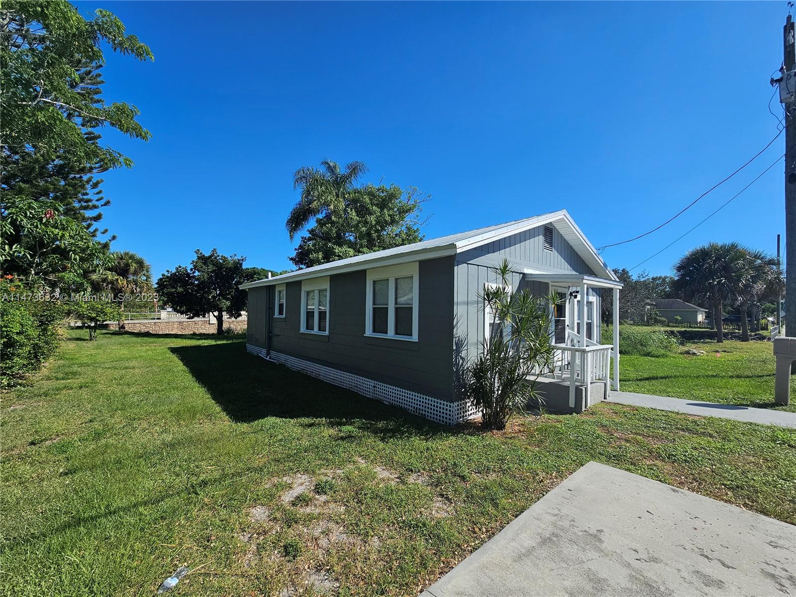 FEE & MAY'S RESUBDIVISION - Residential Lease