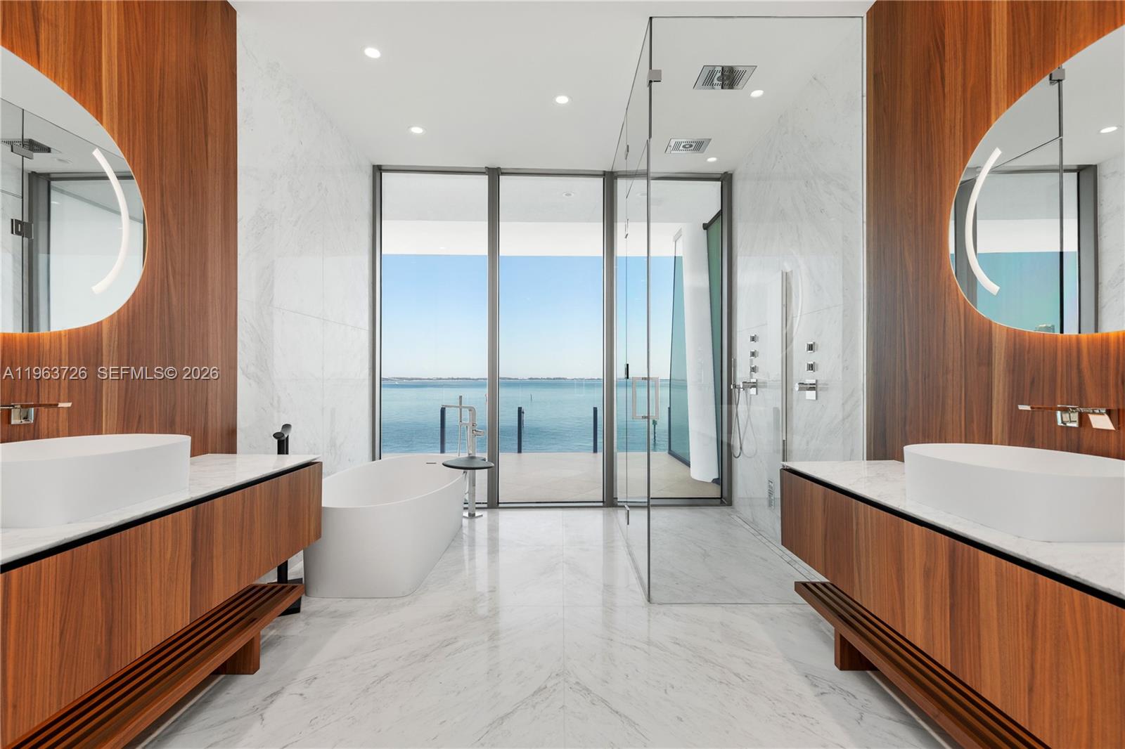 Vita Grove Isle - Residential