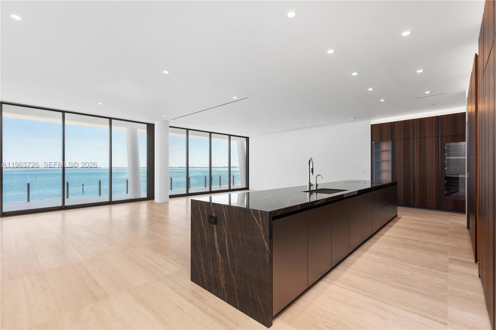 Vita Grove Isle - Residential