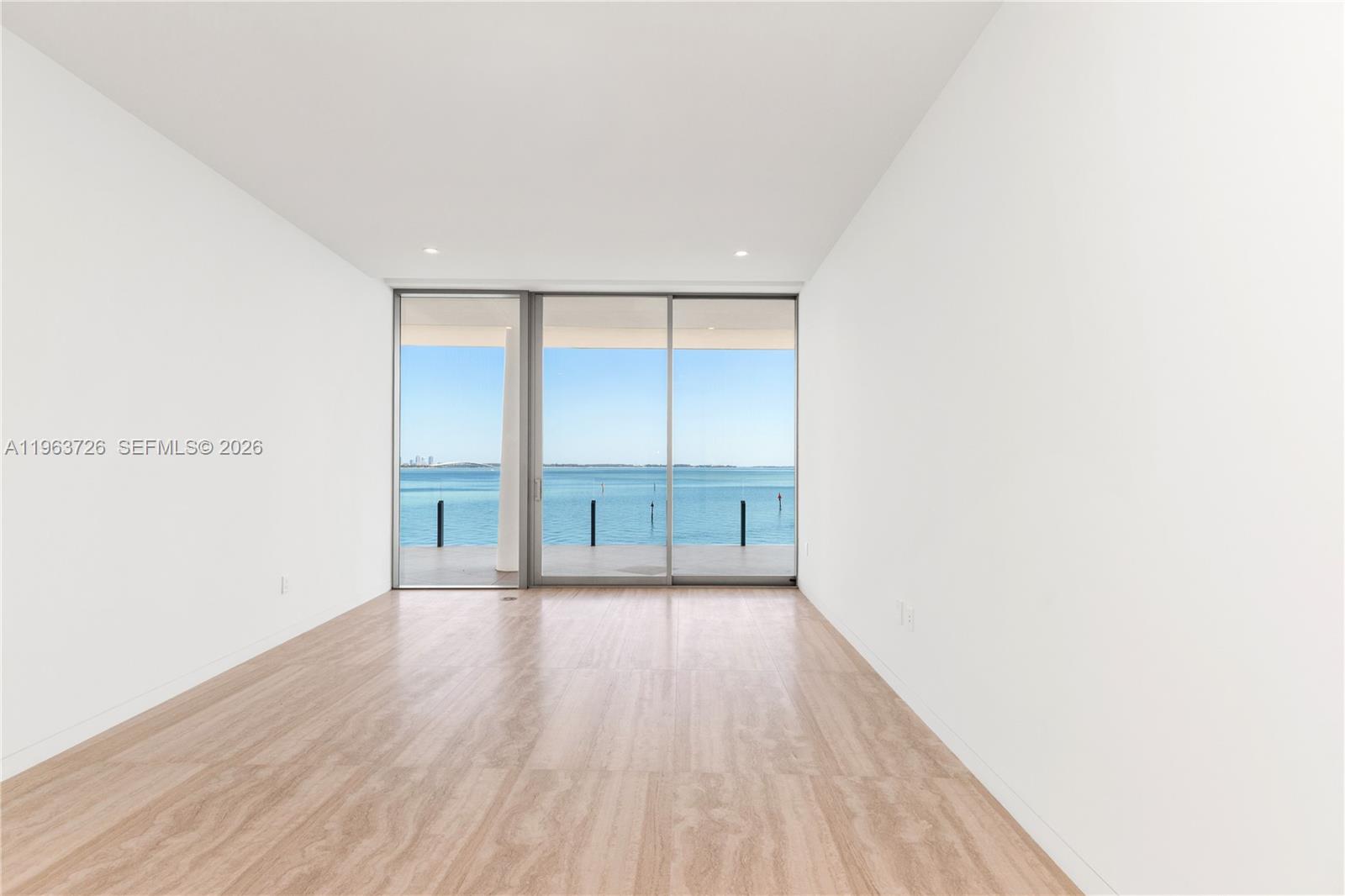 Vita Grove Isle - Residential