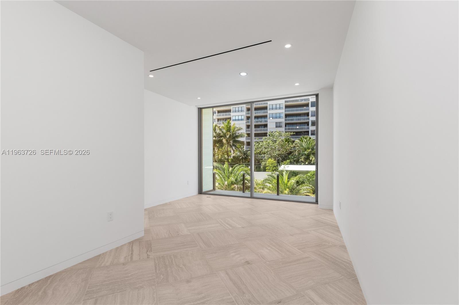 Vita Grove Isle - Residential