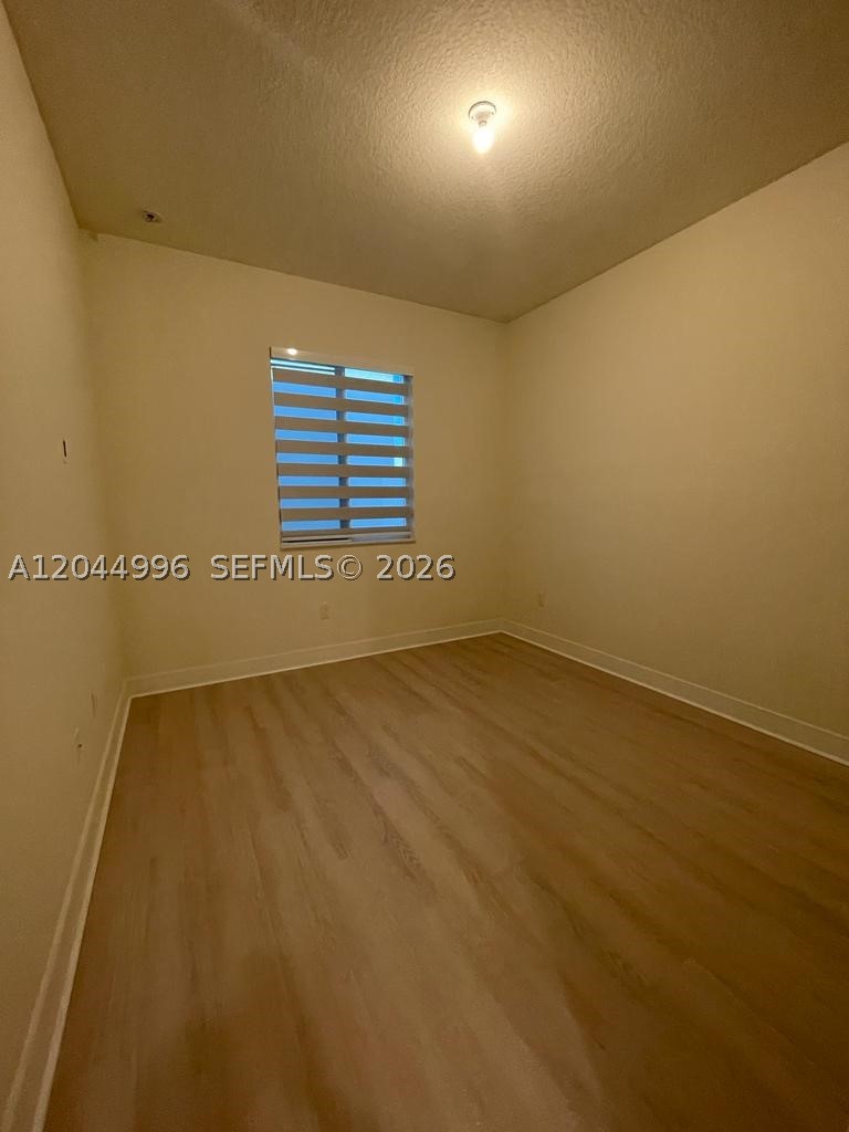 LANDMARK AT DORAL CENTRAL - Residential Lease
