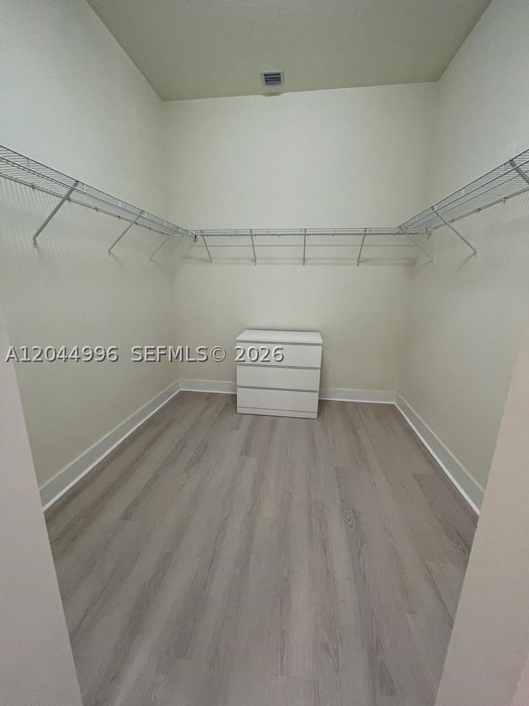 LANDMARK AT DORAL CENTRAL - Residential Lease