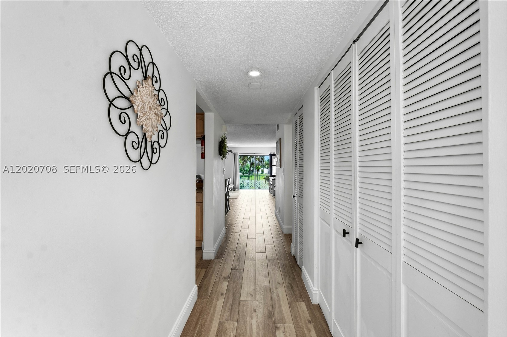 LAGO WEST CONDOMINIUM - Residential