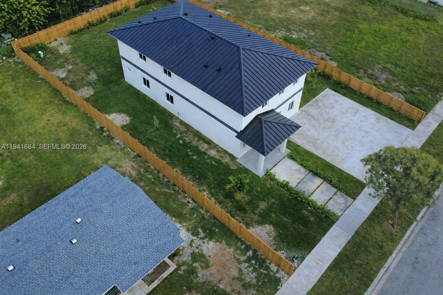 KING HOMESITES - Residential