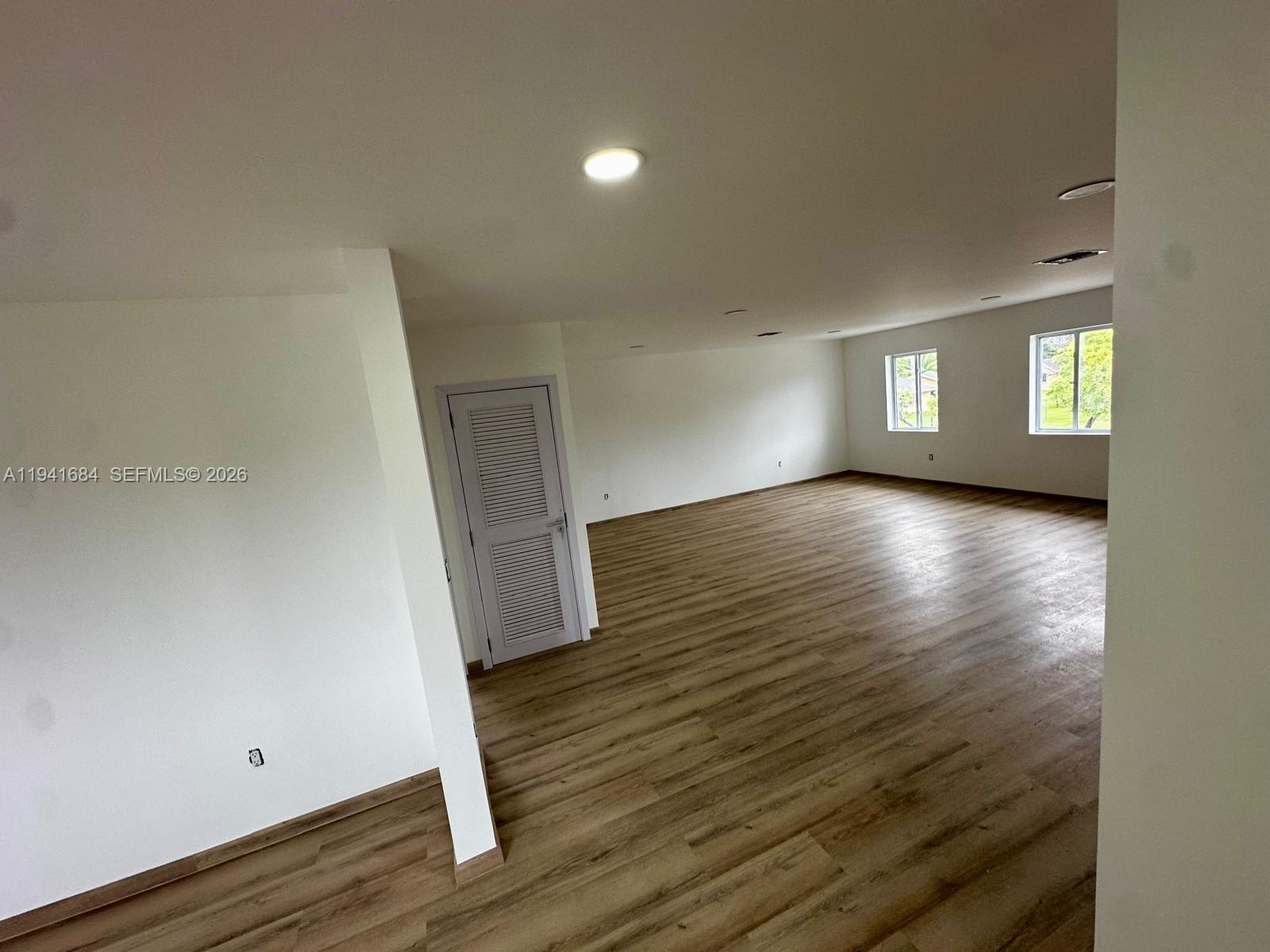 KING HOMESITES - Residential