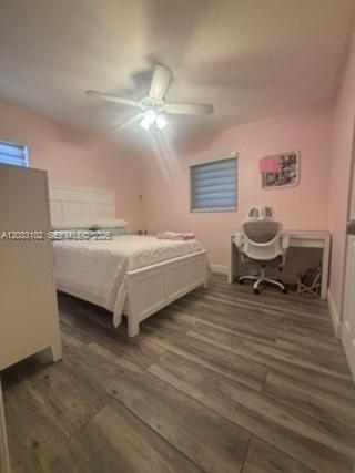 LOS ANGELES ESTS - Residential