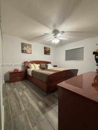 LOS ANGELES ESTS - Residential