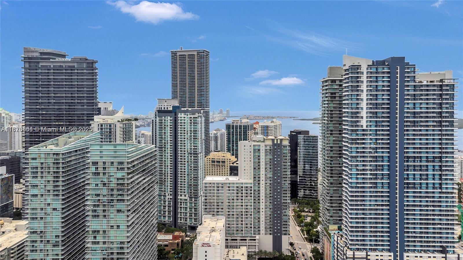 Nice unit wit 1baedroom, 1 bathroom. This building is loaded with everything: a state-of-the-art gym, sparkling pool, valet, stylish clubroom, and 24/7 concierge, the location-Unbeatable. You’re living in the center of it all—Brickell City Centre, Mary Brickell Village, restaurants, shopping, and nightlife right outside your door. This isn’t just a condo—it’s a lifestyle upgrade.