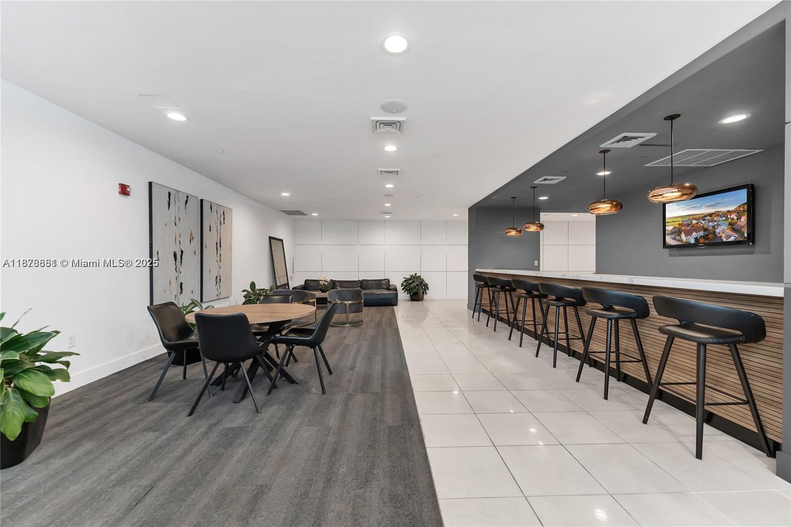 VUE AT BRICKELL CONDO - Residential Lease