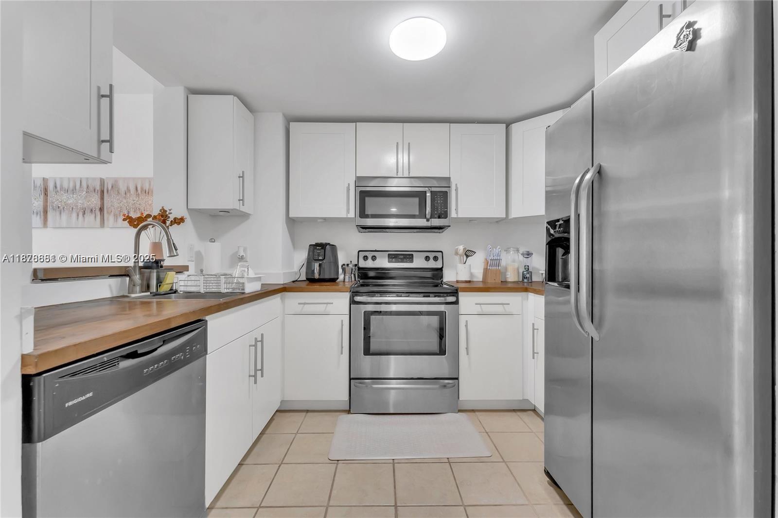 VUE AT BRICKELL CONDO - Residential Lease