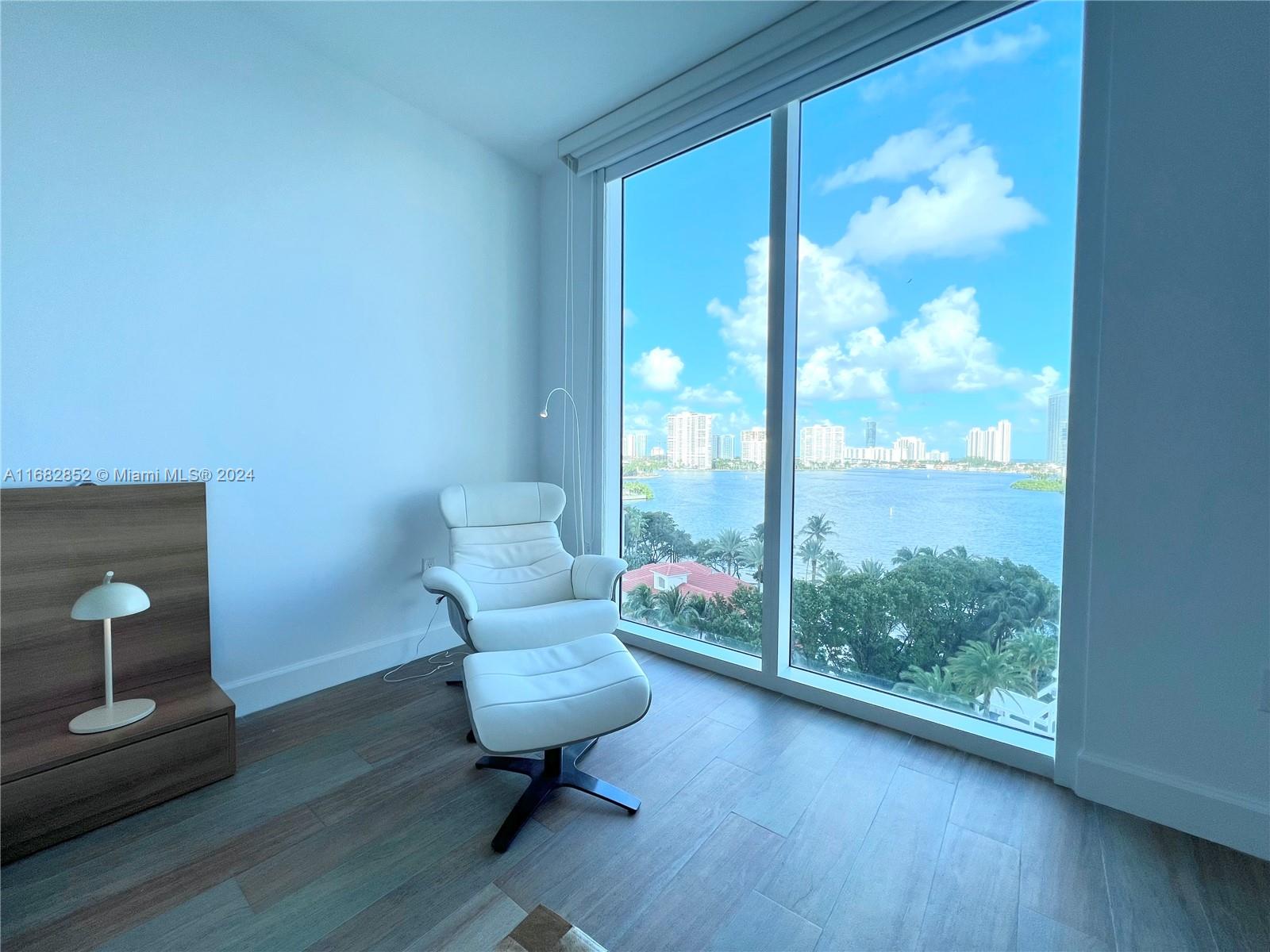 THE PENINSULA II CONDO - Residential Lease