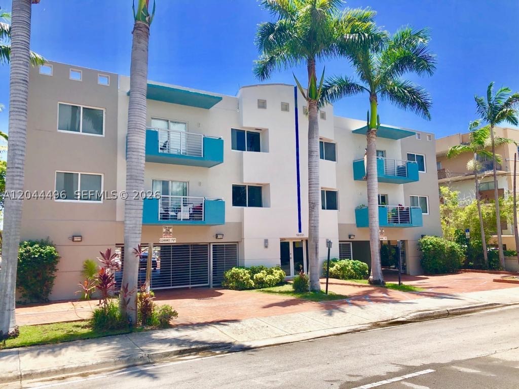 EASTERN SHORES MANOR - Residential Lease