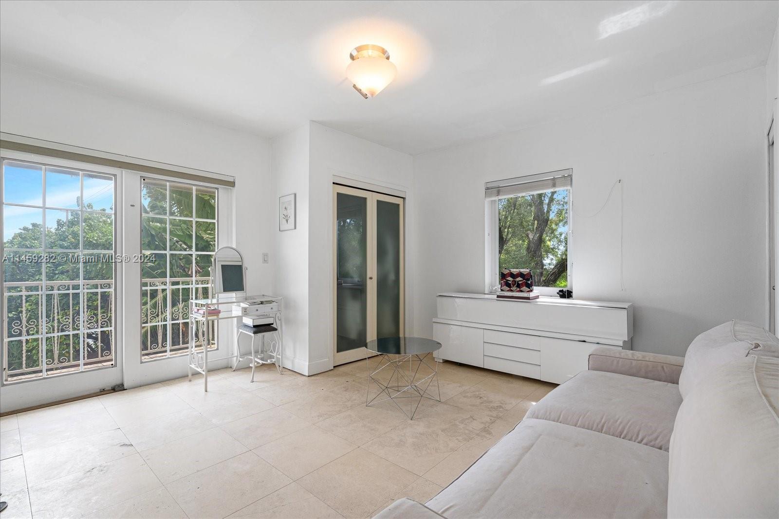 DI LIDO ISLAND - Residential