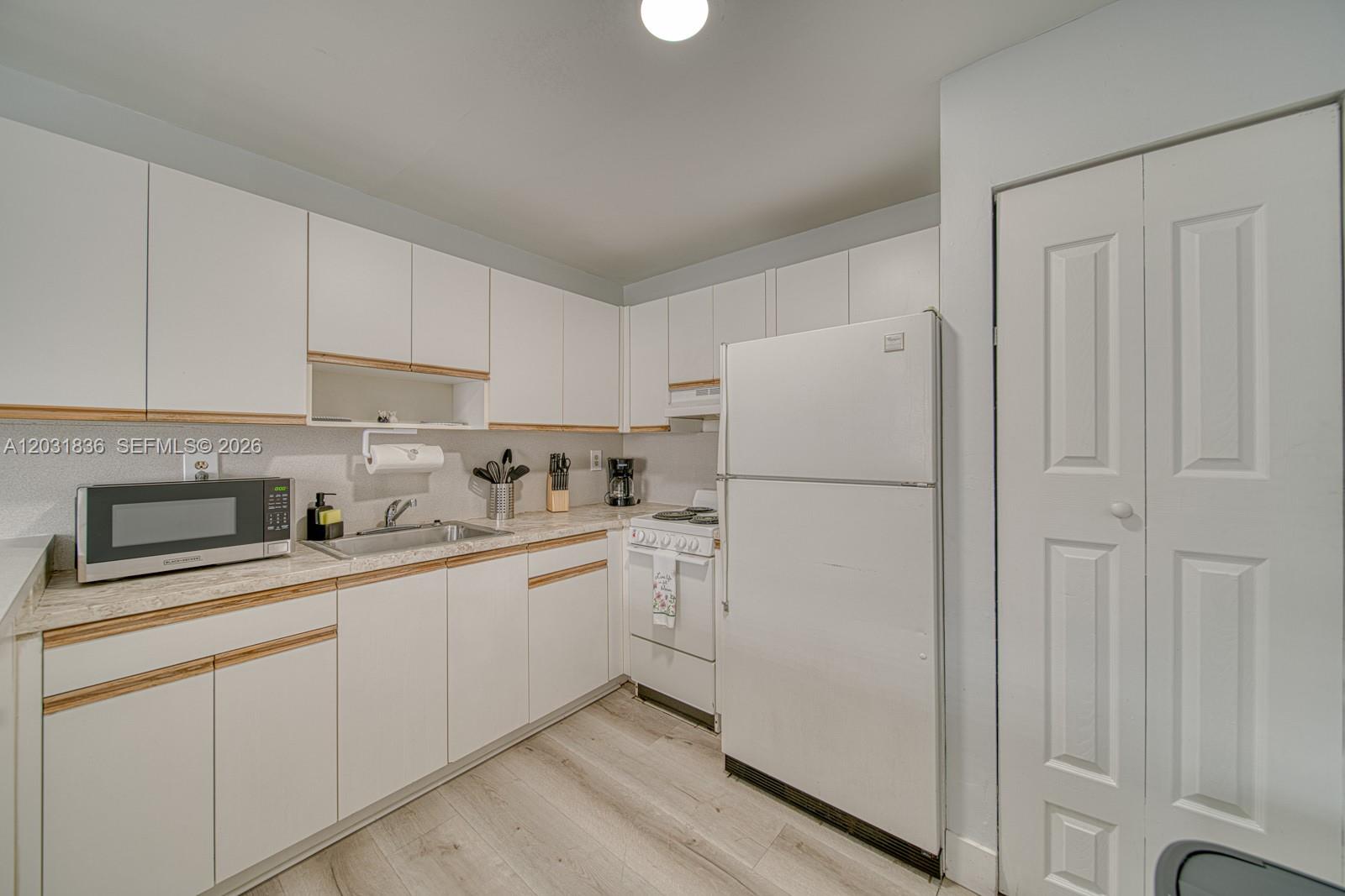 1ST ADDN HARWOOD VILLAGE - Residential Lease