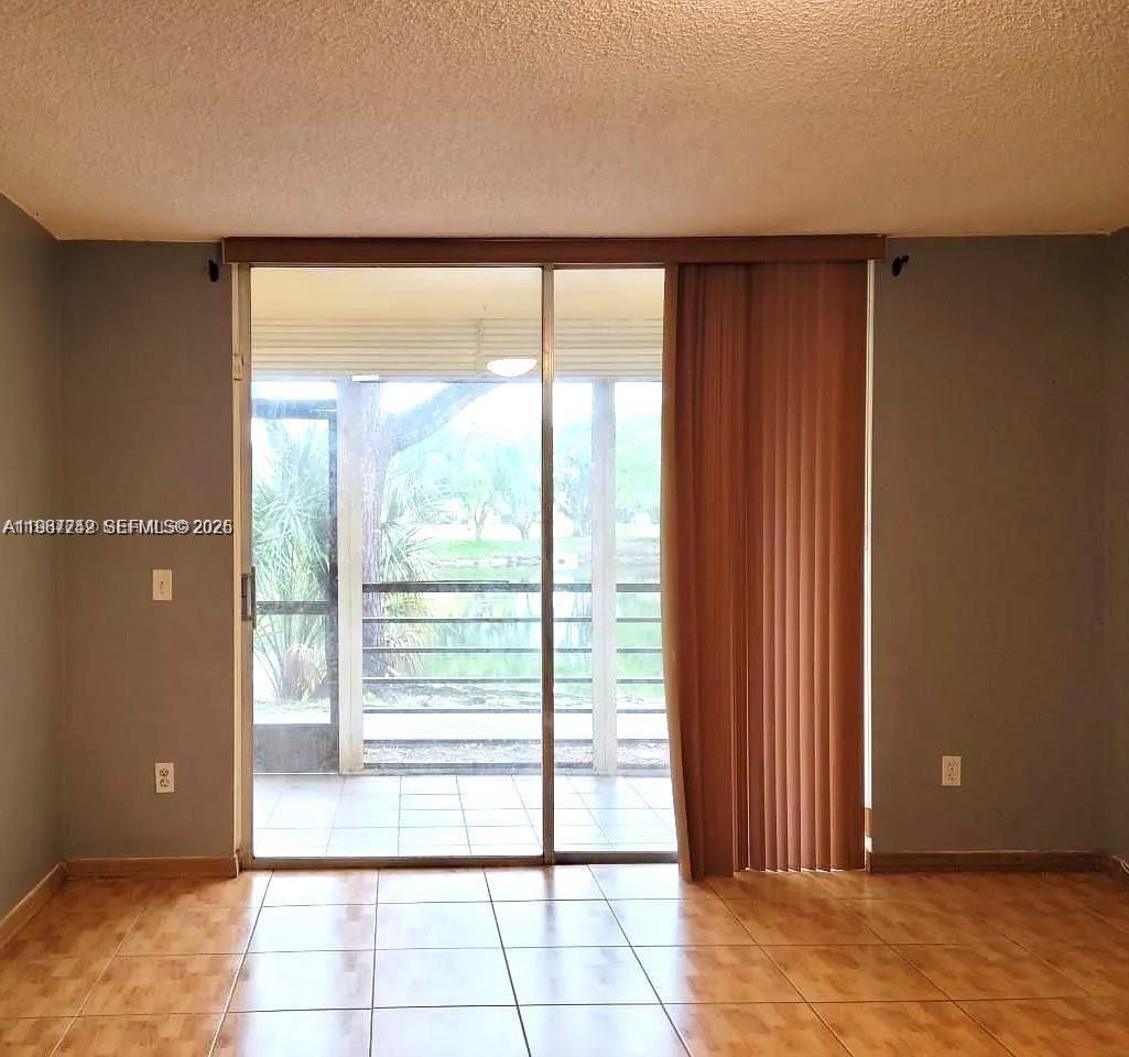 FOXCROFT APTS INC CONDO - Residential