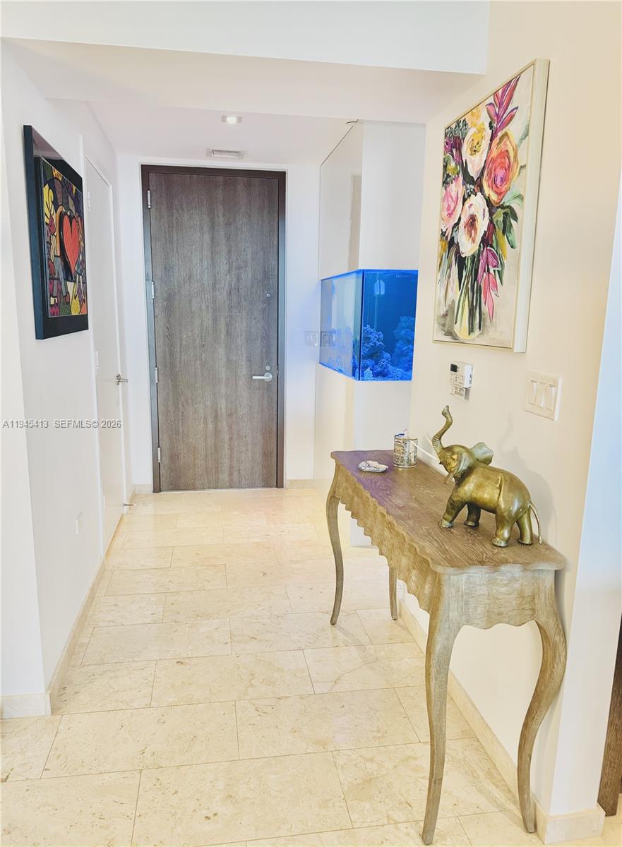 REACH CONDO - Residential