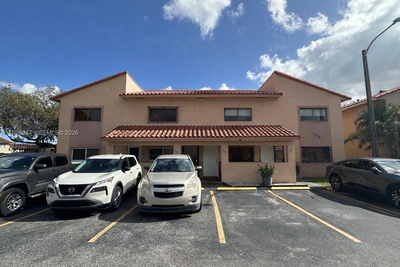 EL PRADO XI CONDO - Residential