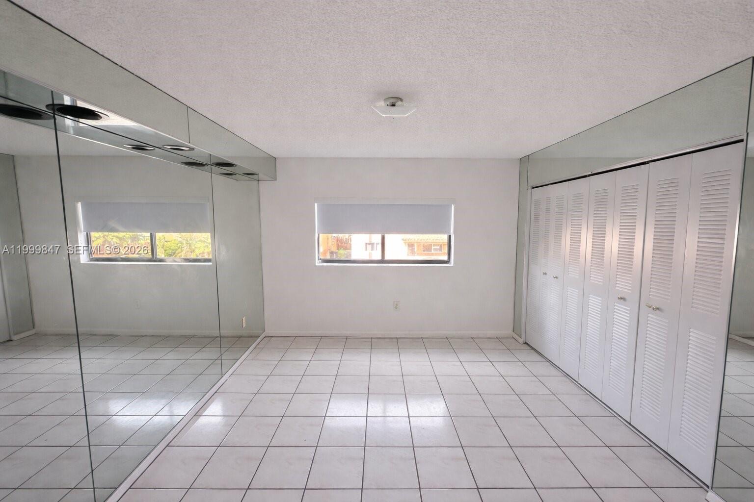 EL PRADO XI CONDO - Residential