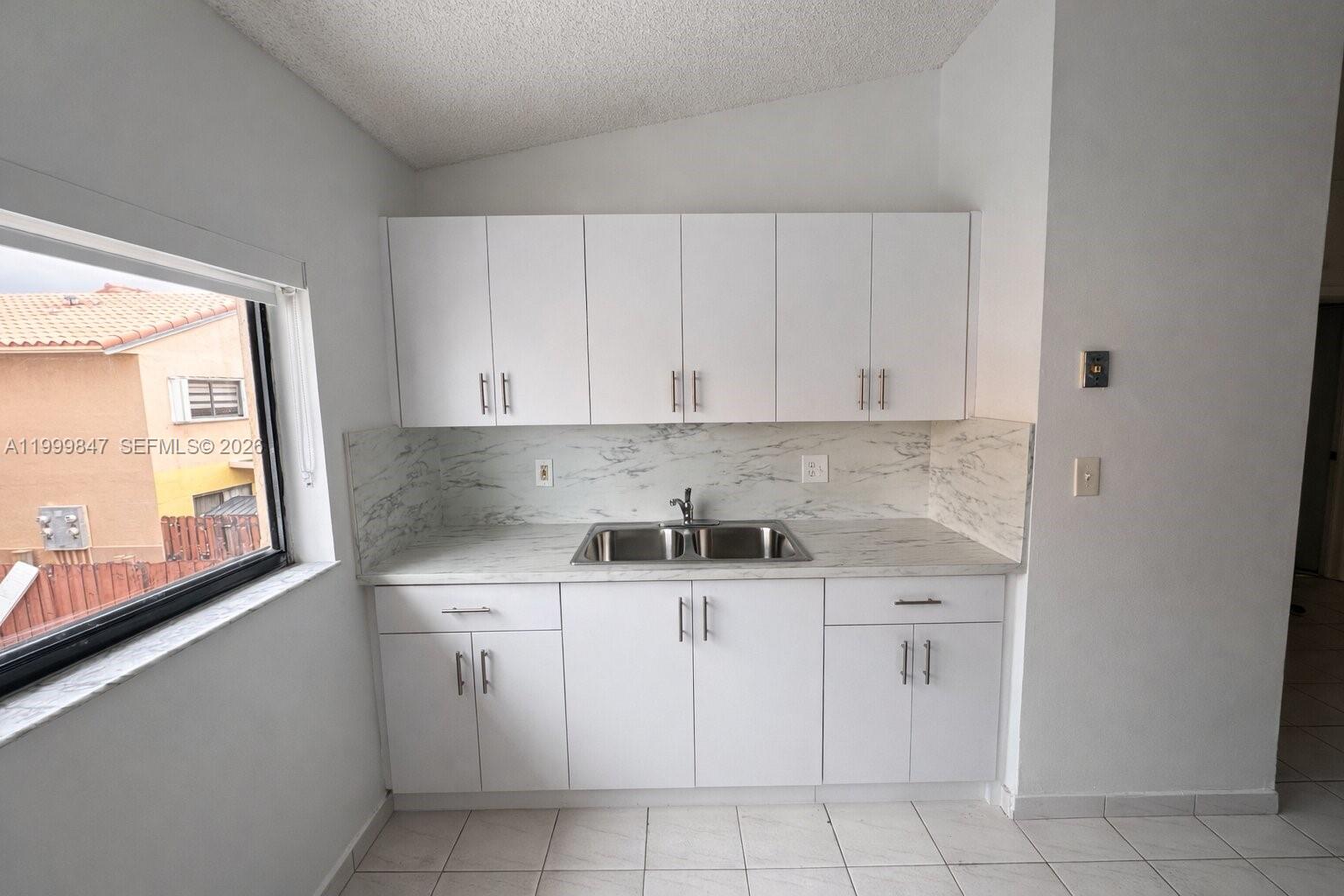 EL PRADO XI CONDO - Residential