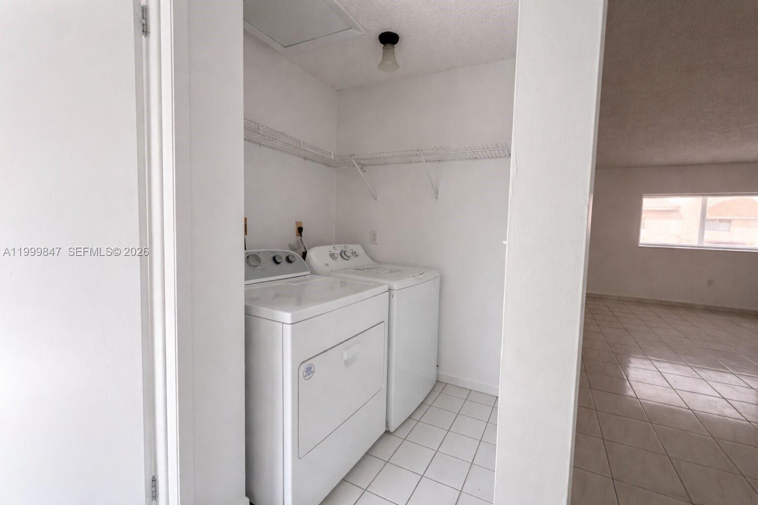 EL PRADO XI CONDO - Residential