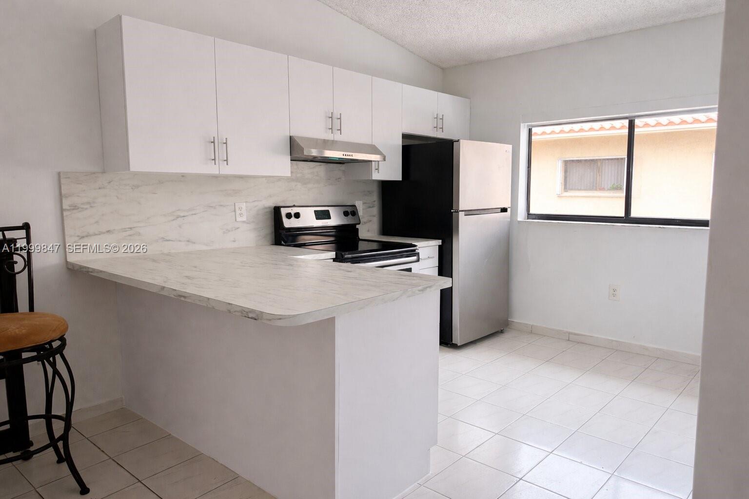 EL PRADO XI CONDO - Residential