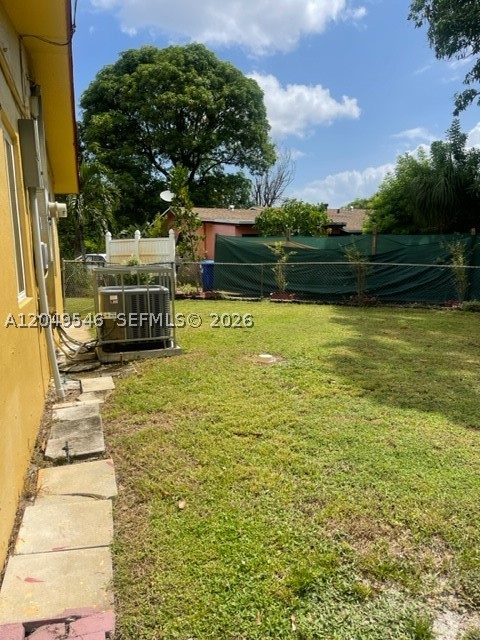 LAUDERDALE VILLAS - Residential