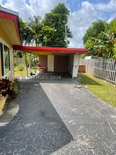 LAUDERDALE VILLAS - Residential