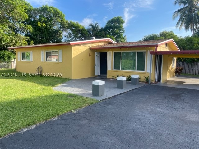 LAUDERDALE VILLAS - Residential
