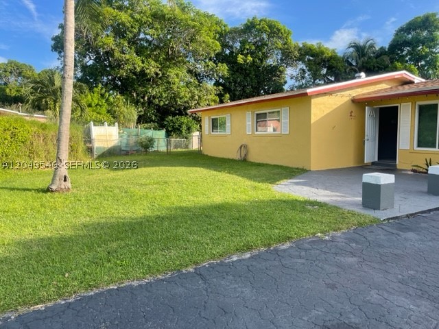 LAUDERDALE VILLAS - Residential