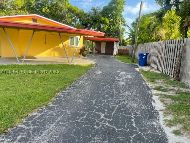LAUDERDALE VILLAS - Residential