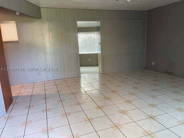 LAUDERDALE VILLAS - Residential