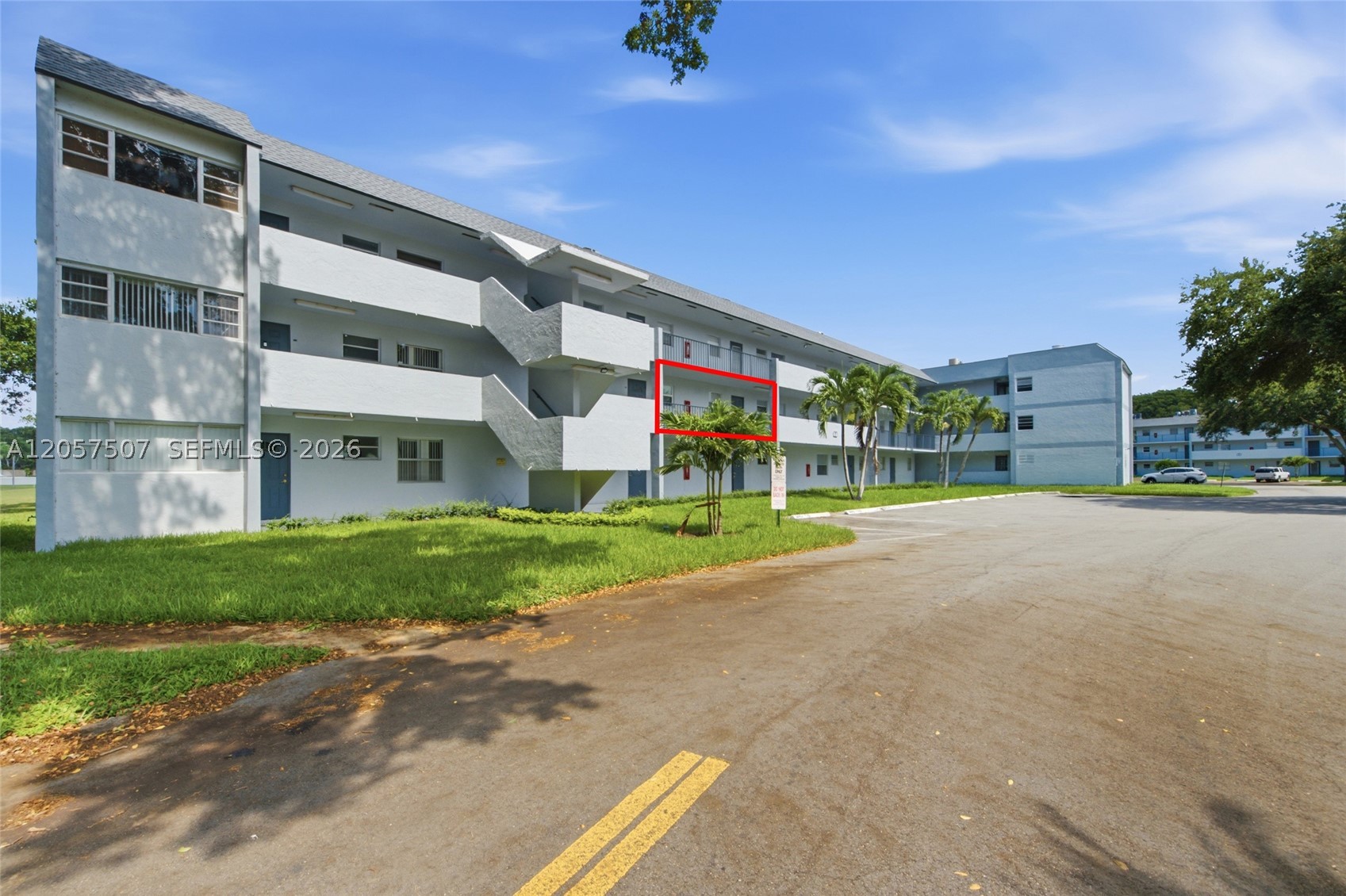 SANDS POINT CONDOMINIUM V - Residential