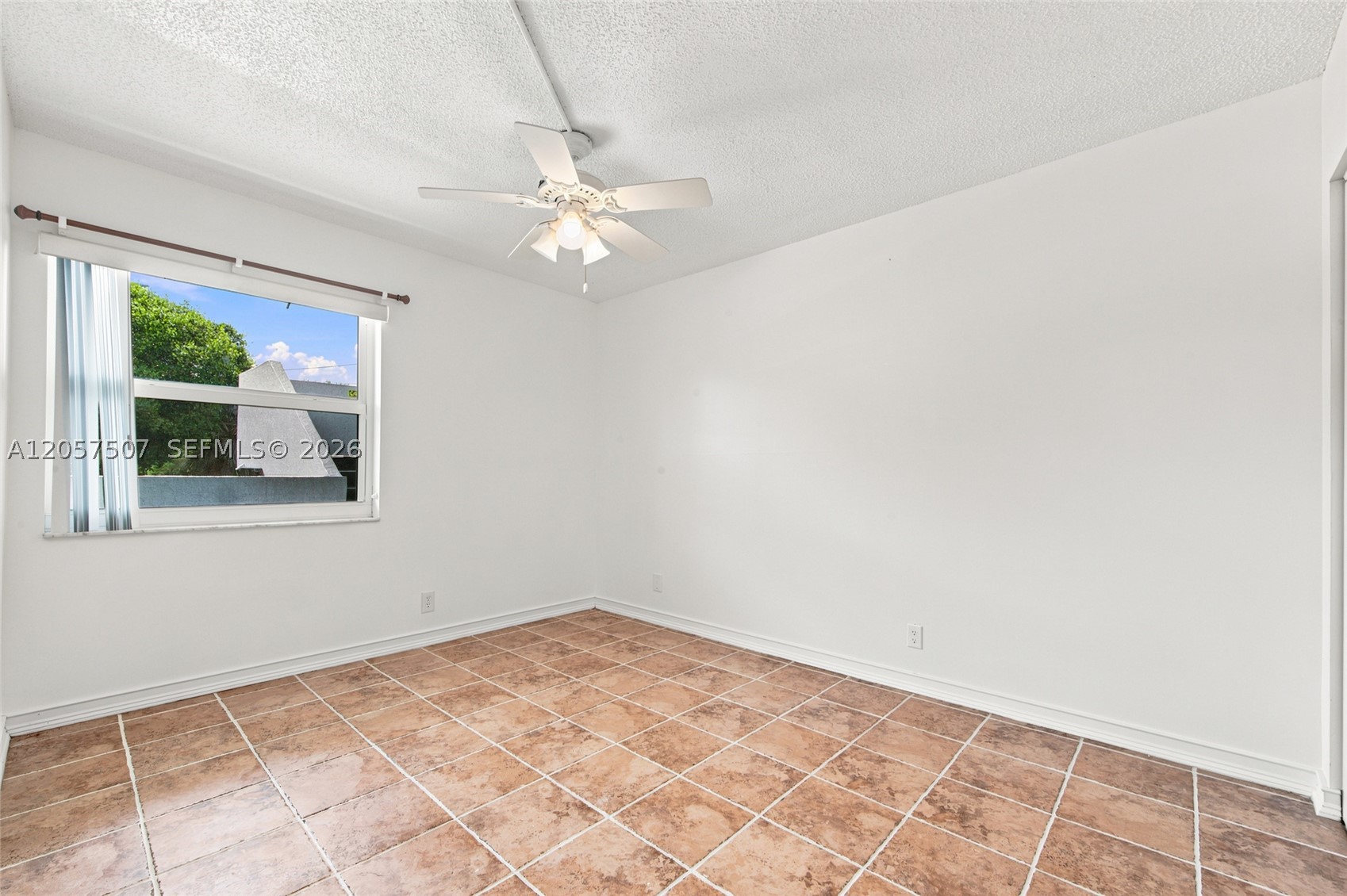 SANDS POINT CONDOMINIUM V - Residential