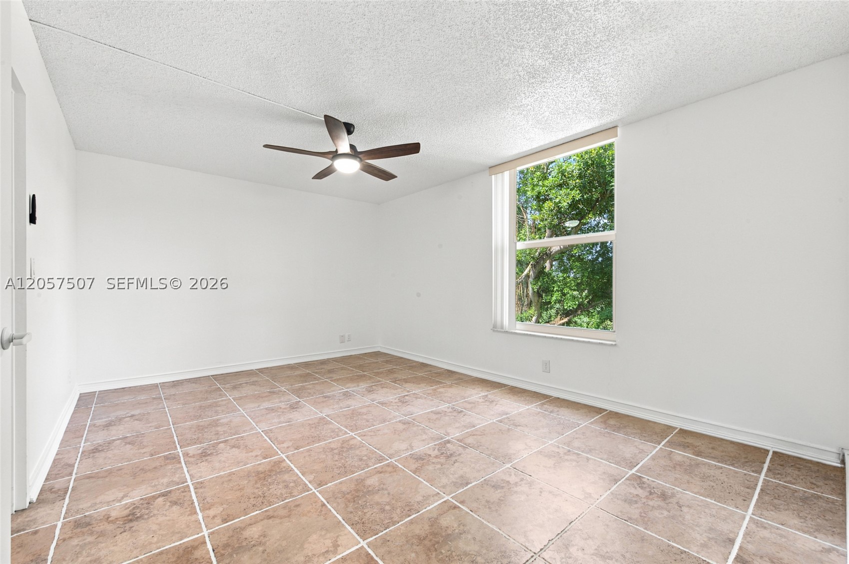 SANDS POINT CONDOMINIUM V - Residential